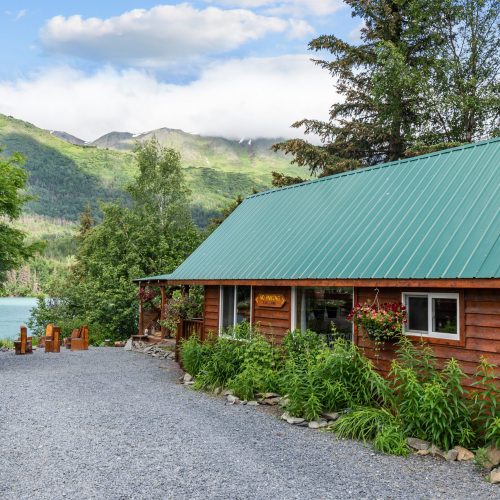 Kenai river Drifters Lodge Cabin 4 located on the kenai river.